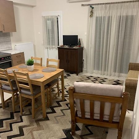 Renovated Apartment In The Center Of Larisa מראה חיצוני תמונה